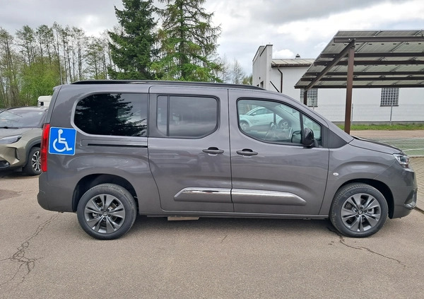 Toyota Proace City Verso cena 207281 przebieg: 5, rok produkcji 2024 z Skaryszew małe 352